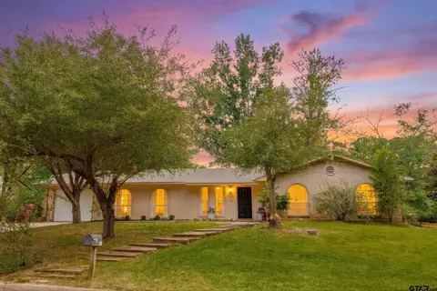 855 Avenue A, Canton, TX 75103