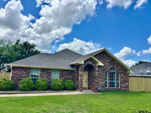 105 Oak St, Bullard, TX 75757