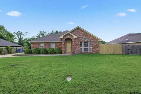 105 Oak St, Bullard, TX 75757