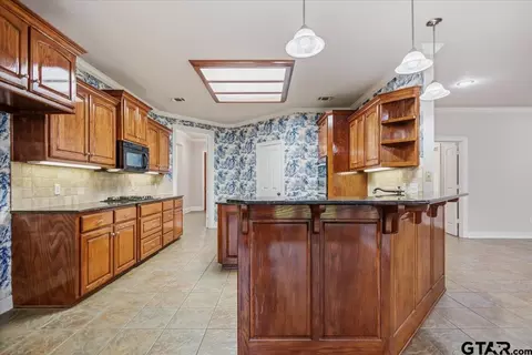 Kitchen - 17770 County Road 122, Tyler, TX 75703 photo 1 of 6