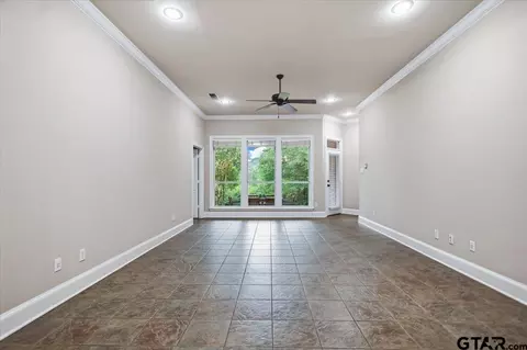 Living - 17770 County Road 122, Tyler, TX 75703 photo 3 of 6