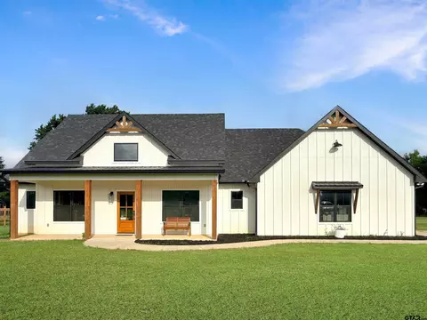 3235 Cr 312, Winnsboro, TX 75494