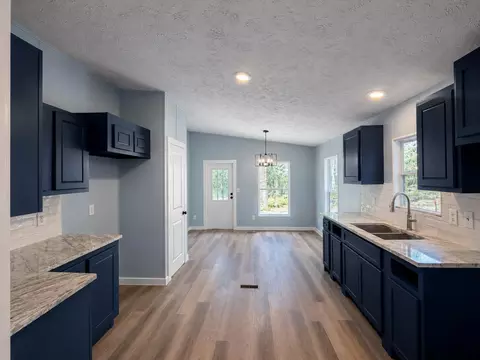 Entry Way - 454 Elderville Peatown Rd, Longview, TX 75603 photo 1 of 2