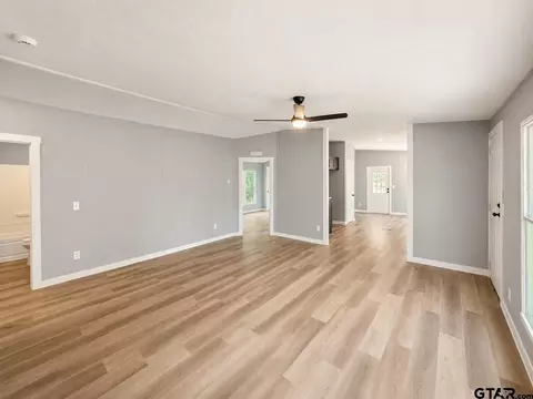 Living - 454 Elderville Peatown Rd, Longview, TX 75603 photo 2 of 2