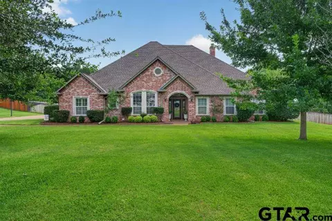 305 Hines Xing, Bullard, TX 75757