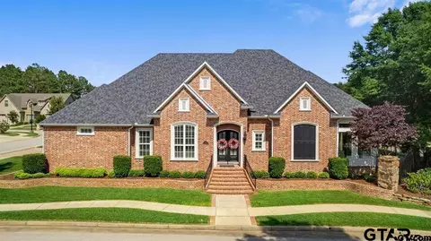 305 Hines Xing, Bullard, TX 75757