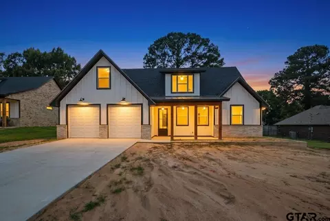 105 Brandon St, Troup, TX 75789