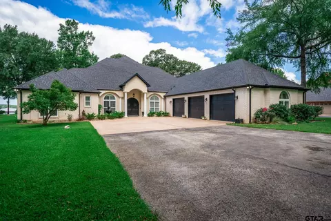 615 Southlake Dr, Bullard, TX 75757