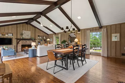 Dining - 919 E Dulse St, Tyler, TX 75701 photo 3 of 3