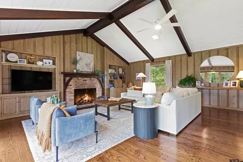 Living - 919 E Dulse St, Tyler, TX 75701 photo 4 of 6