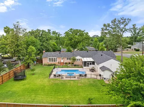 View/Area - 919 E Dulse St, Tyler, TX 75701 photo 3 of 6