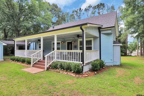 2217 Bass Hollow Cir, Jacksonville, TX 75766