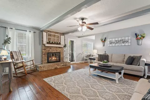 3433 Cloverdale Dr, Tyler, TX 75701