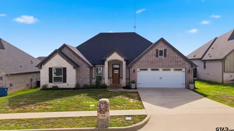 719 Liberty St, Bullard, TX 75757