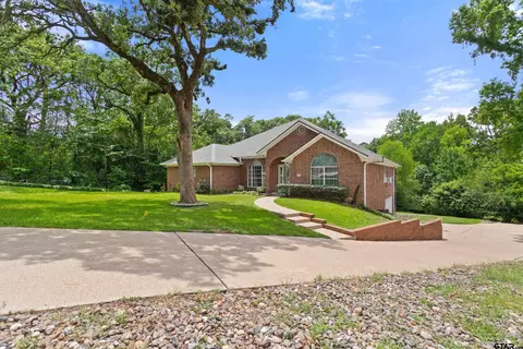 212 E Hideaway Ln, Hideaway, TX 75771