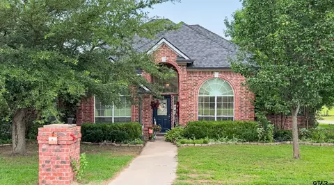 2311 Deanna Ave, Mount Pleasant, TX 75455