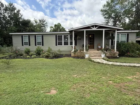 680 E 4th St, Rusk, TX 75785