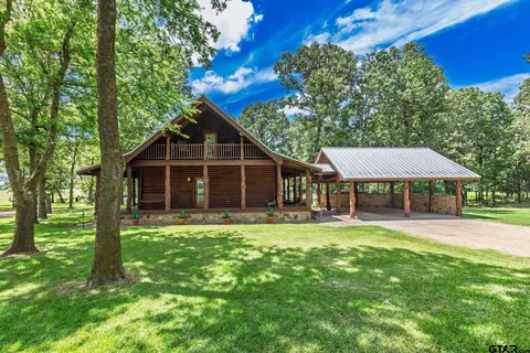 Exterior - 609 County Road 2421, Como, TX 75431 photo 5 of 6