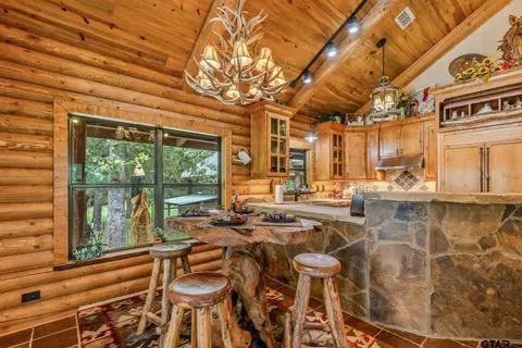 Dining - 609 County Road 2421, Como, TX 75431 photo 1 of 1