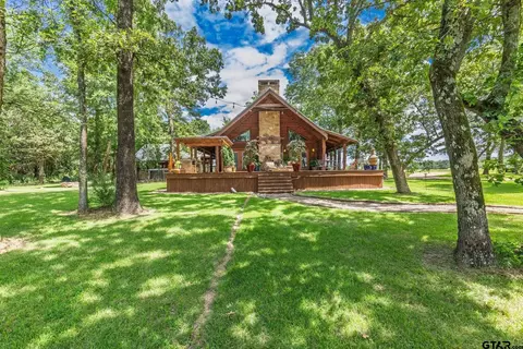 Exterior - 609 County Road 2421, Como, TX 75431 photo 3 of 6