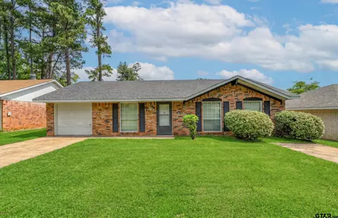 636 N Wildrose, Lone Star, TX 75668
