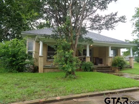 200 S Post Oak, Winnsboro, TX 75494