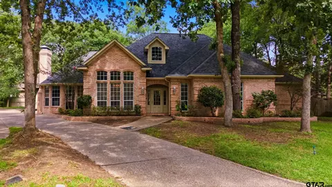 4117 Hollow Oak Cir, Tyler, TX 75707