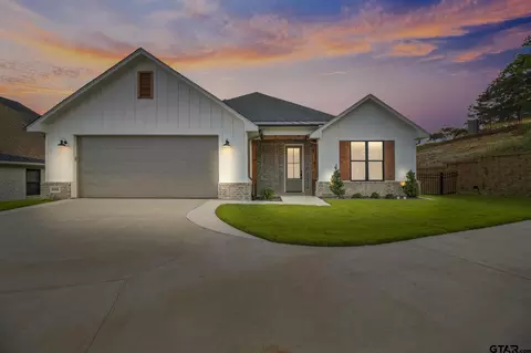 9244 Villas Ct, Tyler, TX 75703