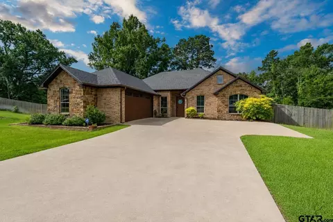 113 Stuart St, Arp, TX 75750