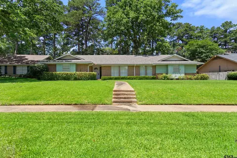 2811 Yorktown Dr, Tyler, TX 75701