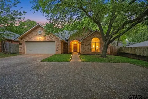 2824 Crestview Ave, Tyler, TX 75701