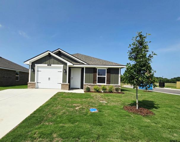 1700 Meadow Ln, Whitehouse, TX 75791