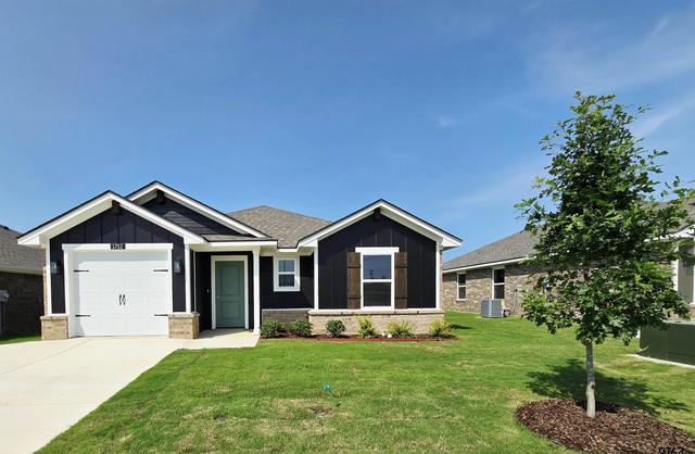 1702 Meadow Ln, Whitehouse, TX 75791