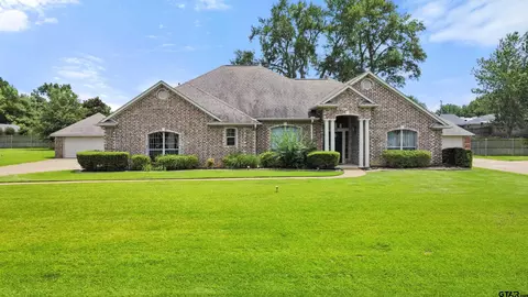 518 Susie, Chandler, TX 75758