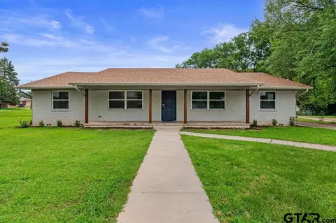 512 E Lane St, Quitman, TX 75783