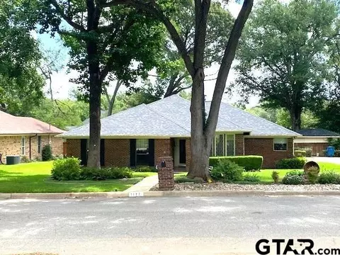 1117 Hillside Dr, Athens, TX 75751