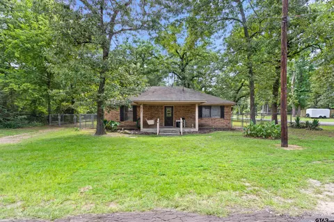 512 Carri Dr, Bullard, TX 75757