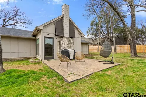Exterior - 237 Hideaway Ln, Hideaway, TX 75771 photo 3 of 7