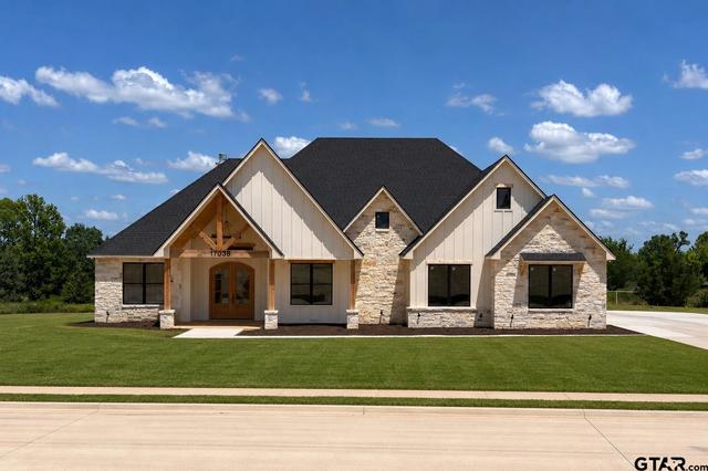 17038 Woodcrest Cir, Lindale, TX 75771