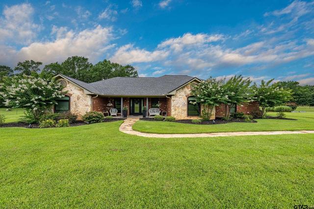 377 Utzman Rd, Kilgore, TX 75662