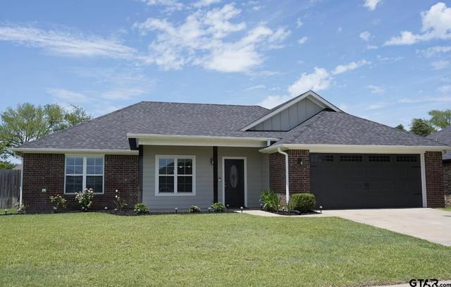 411 Harrell, Chandler, TX 75758