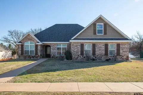 600 Corrigan Trl, Lindale, TX 75771