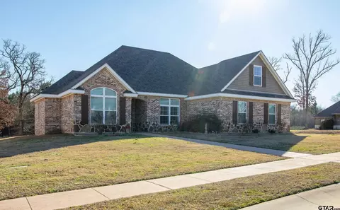 600 Corrigan Trl, Lindale, TX 75771