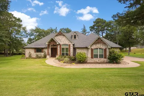 332 Hines Xing, Bullard, TX 75757