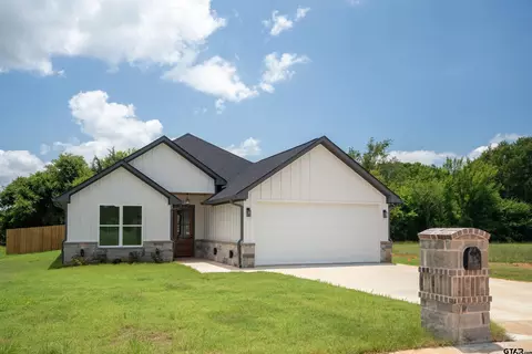 104 W Teal Dr, Troup, TX 75789
