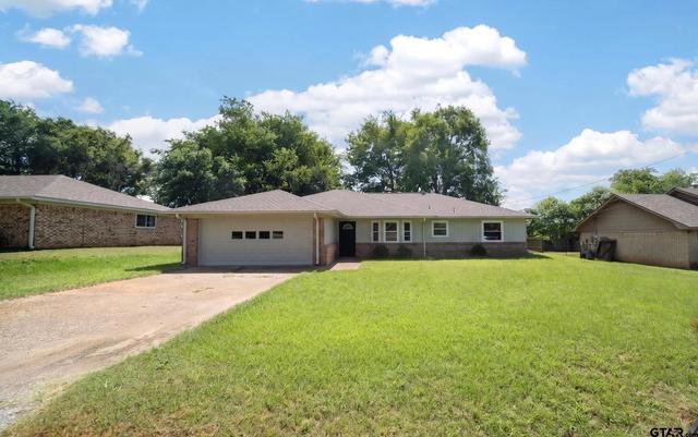 913 Christopher Dr, Whitehouse, TX 75791