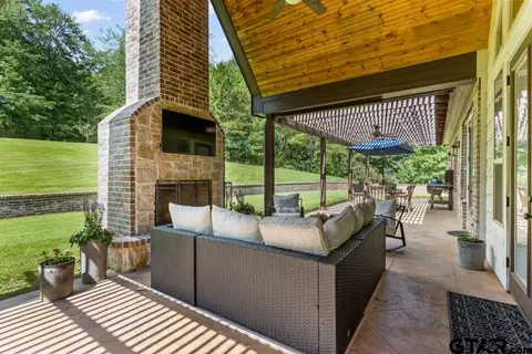 1647 E Mountain St S, Longview, TX 75604 photo 37