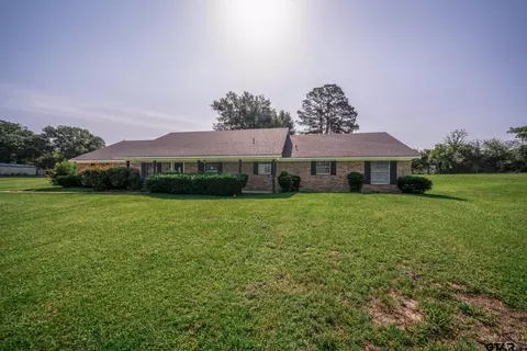 1668 Fm 2685, Gladewater, TX 75647
