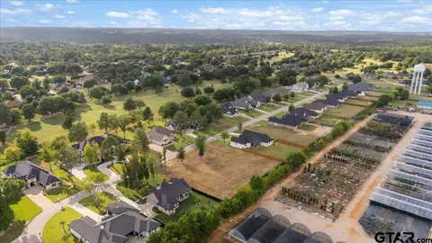 77 Ryder Cup Trl, Hideaway, TX 75771 photo 4