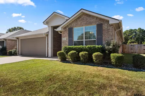 5922 Pine Cone Ln, Tyler, TX 75707